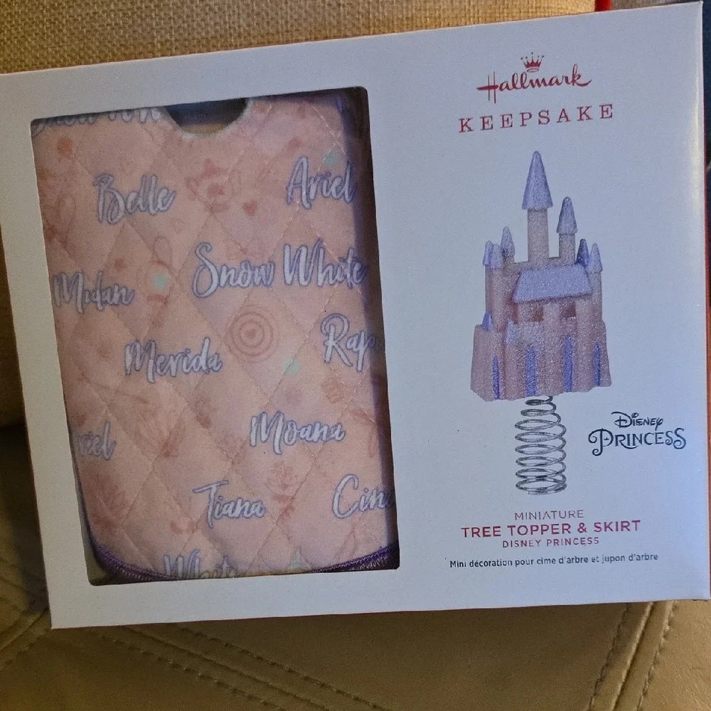 NWT Hallmark Disney Princess Tree Topper and Skirt